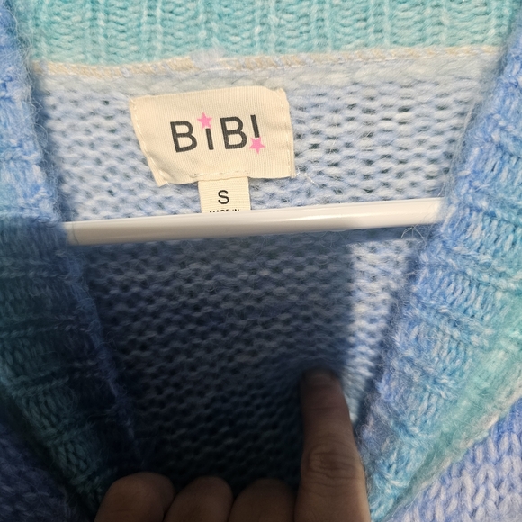 BiBi Turquoise and White Women's Sweater New Without Tag Small Oversized 21 PTP - Picture 2 of 5